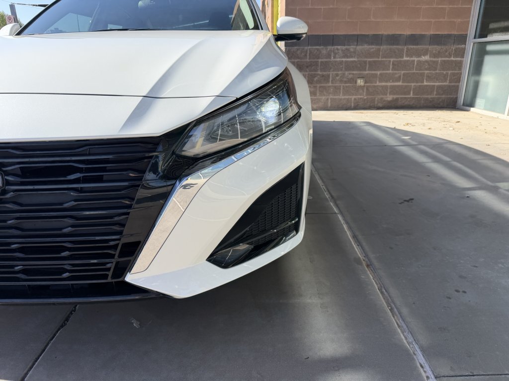 Used 2025 Nissan Altima 2.5 SL AWD/4WD image 11