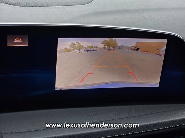 Used 2024 Cadillac XT4 Luxury w/ Cold Weather Package FWD image 28