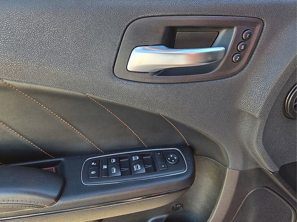 Used 2018 Dodge Charger R/T image 23