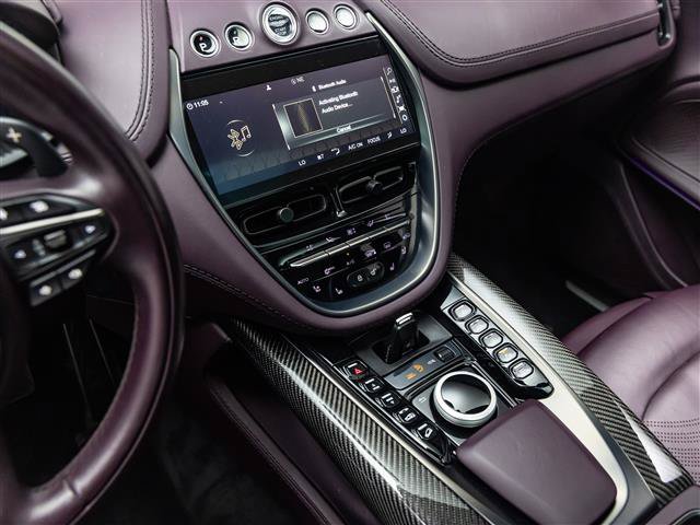Used 2022 Aston Martin DBX AWD/4WD image 9