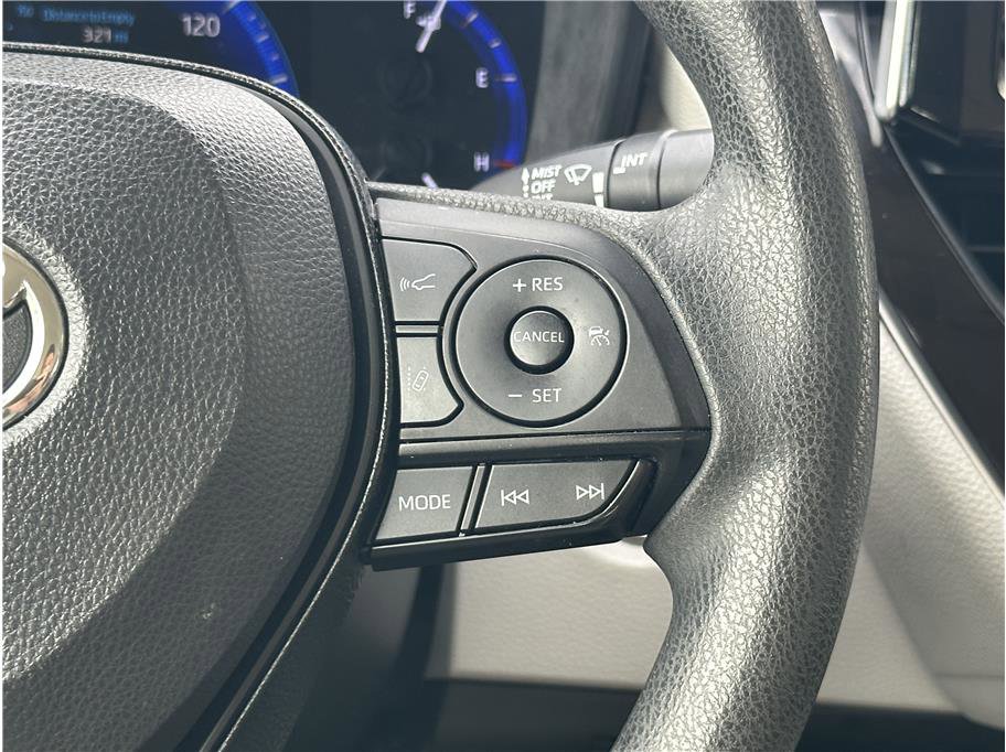 Used 2020 Toyota Corolla LE FWD image 22