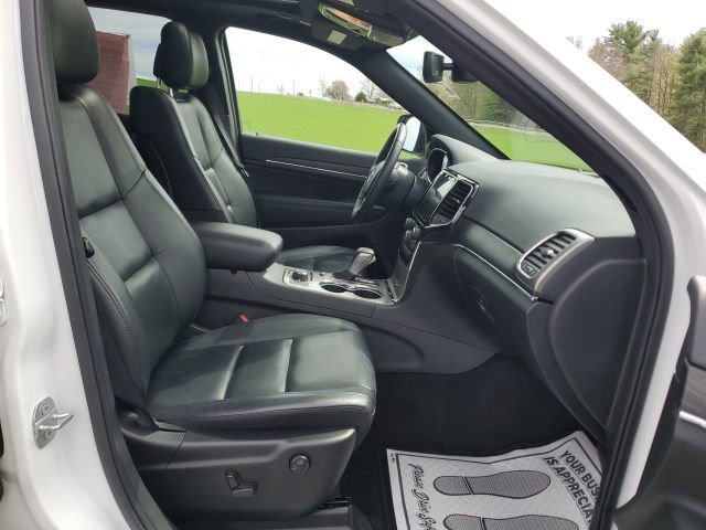 Used 2022 Jeep Grand Cherokee Limited w/ Tech Group AWD/4WD image 24