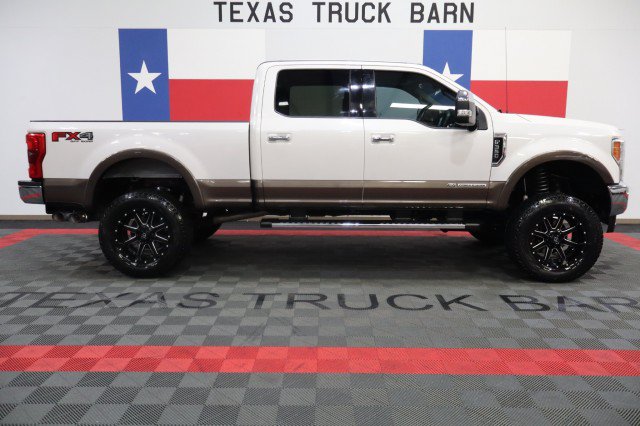 Used 2017 Ford F350 Lariat w/ Lariat Ultimate Package AWD/4WD image 14