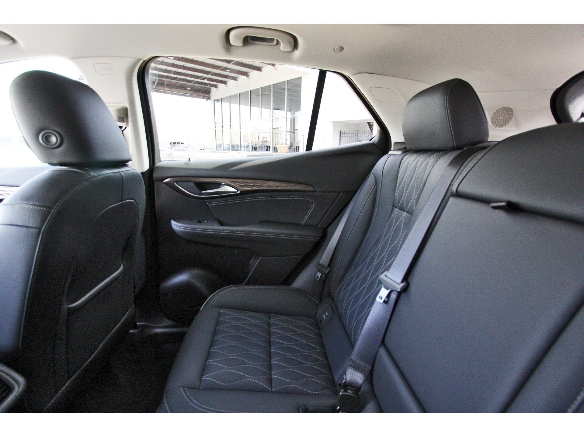 Used 2023 Buick Envision Avenir AWD/4WD image 12
