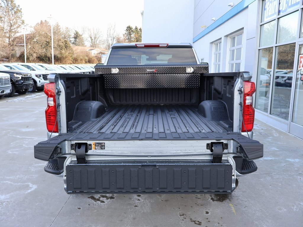 New 2026 Chevrolet Silverado 3500 W/T image 31