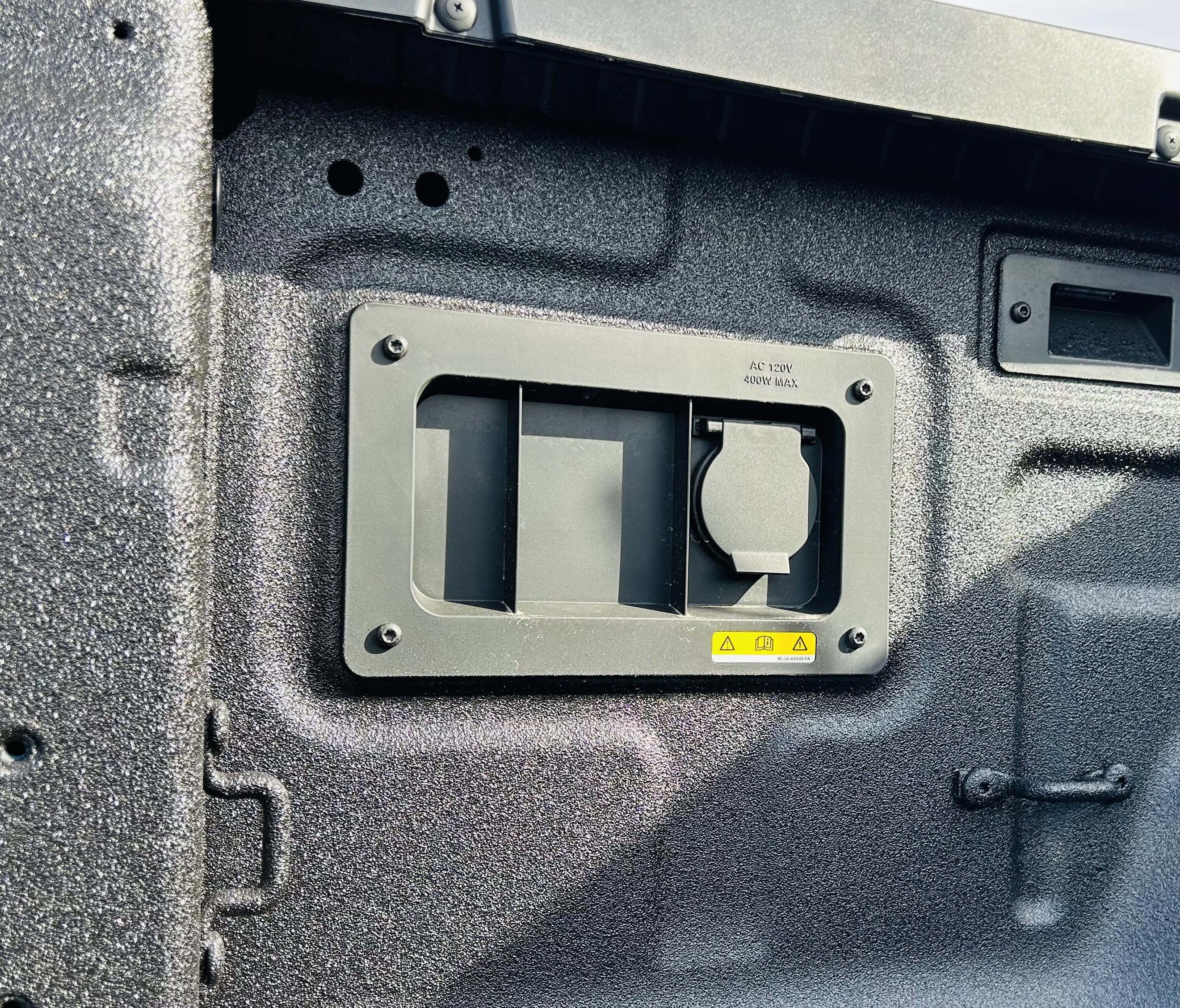 Used 2025 Ford Ranger XLT w/ Equipment Group 301A High image 10