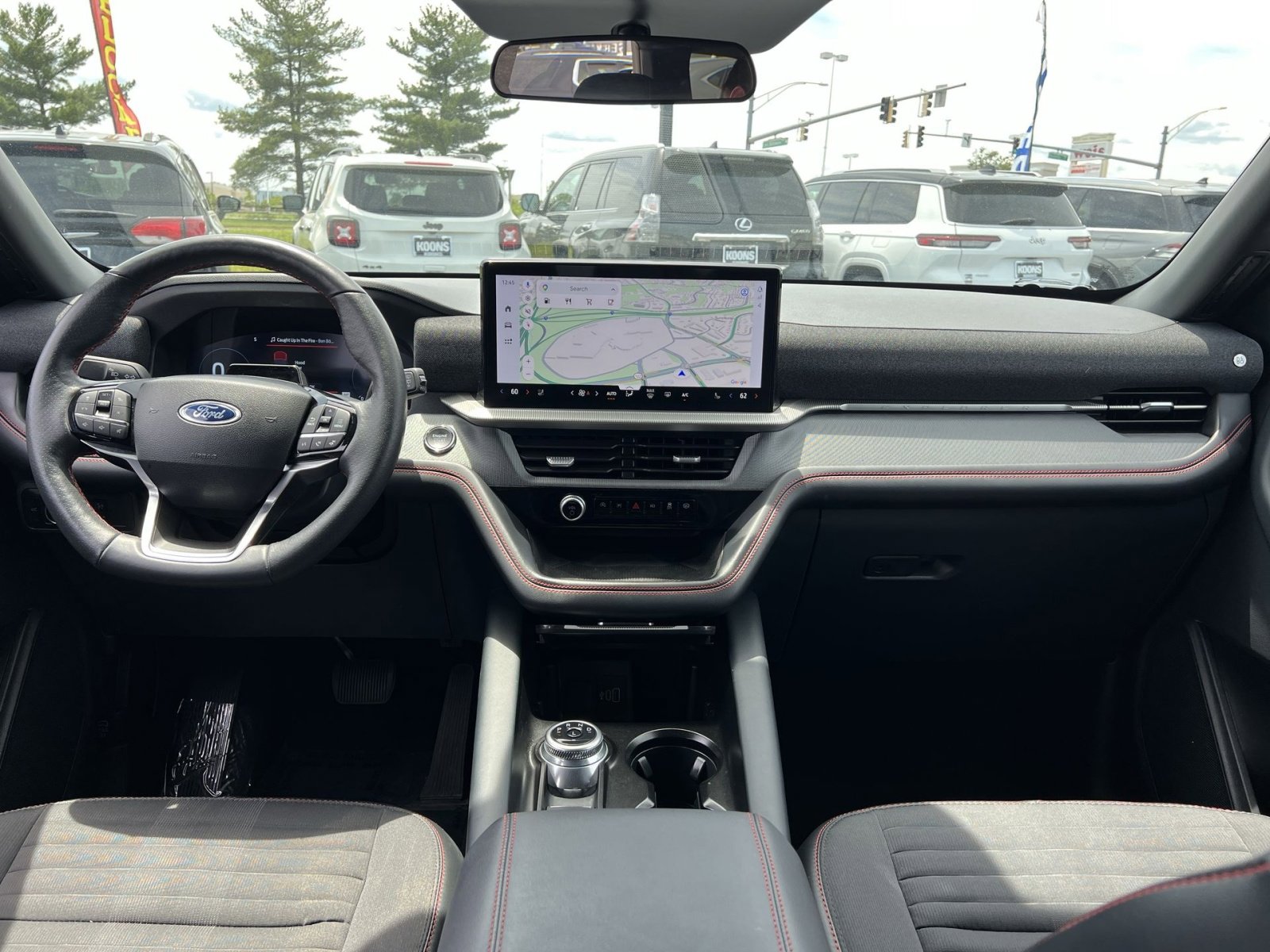 Used 2025 Ford Explorer ST-Line AWD/4WD image 31