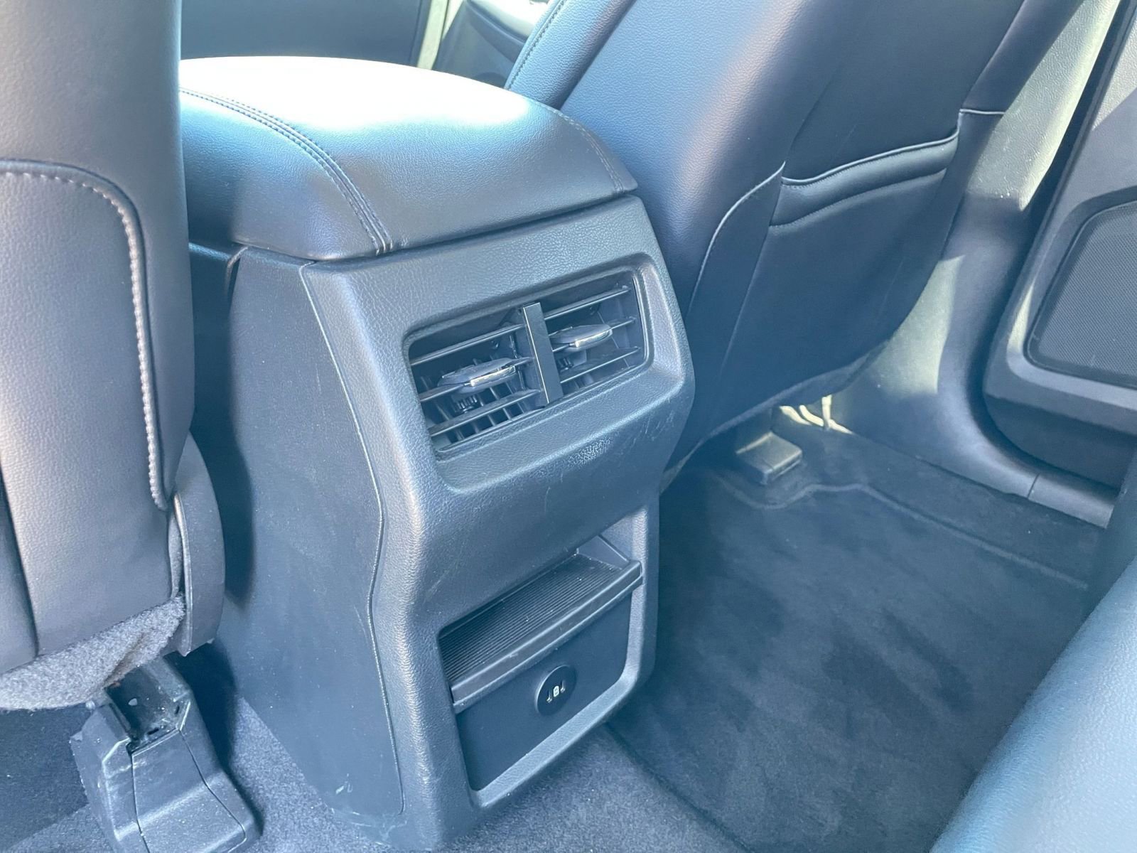 Used 2024 Ford Edge SEL image 24