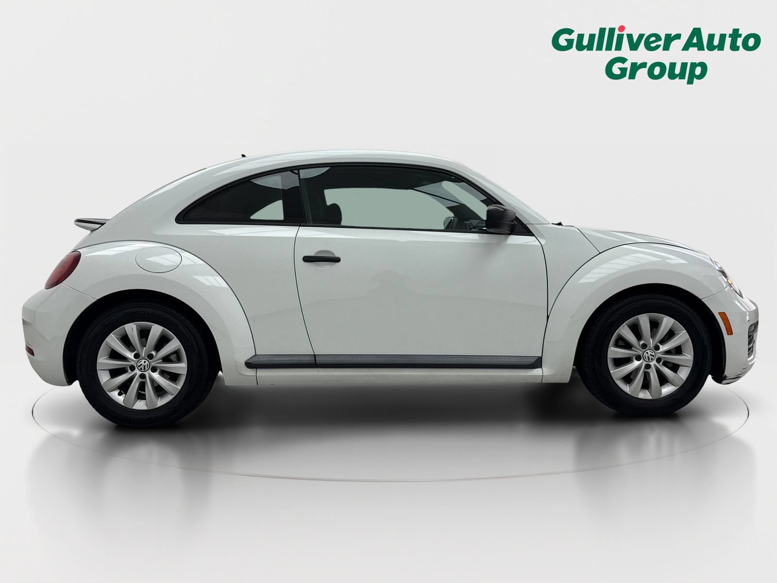 Used 2018 Volkswagen Beetle 2.0T S FWD image 10