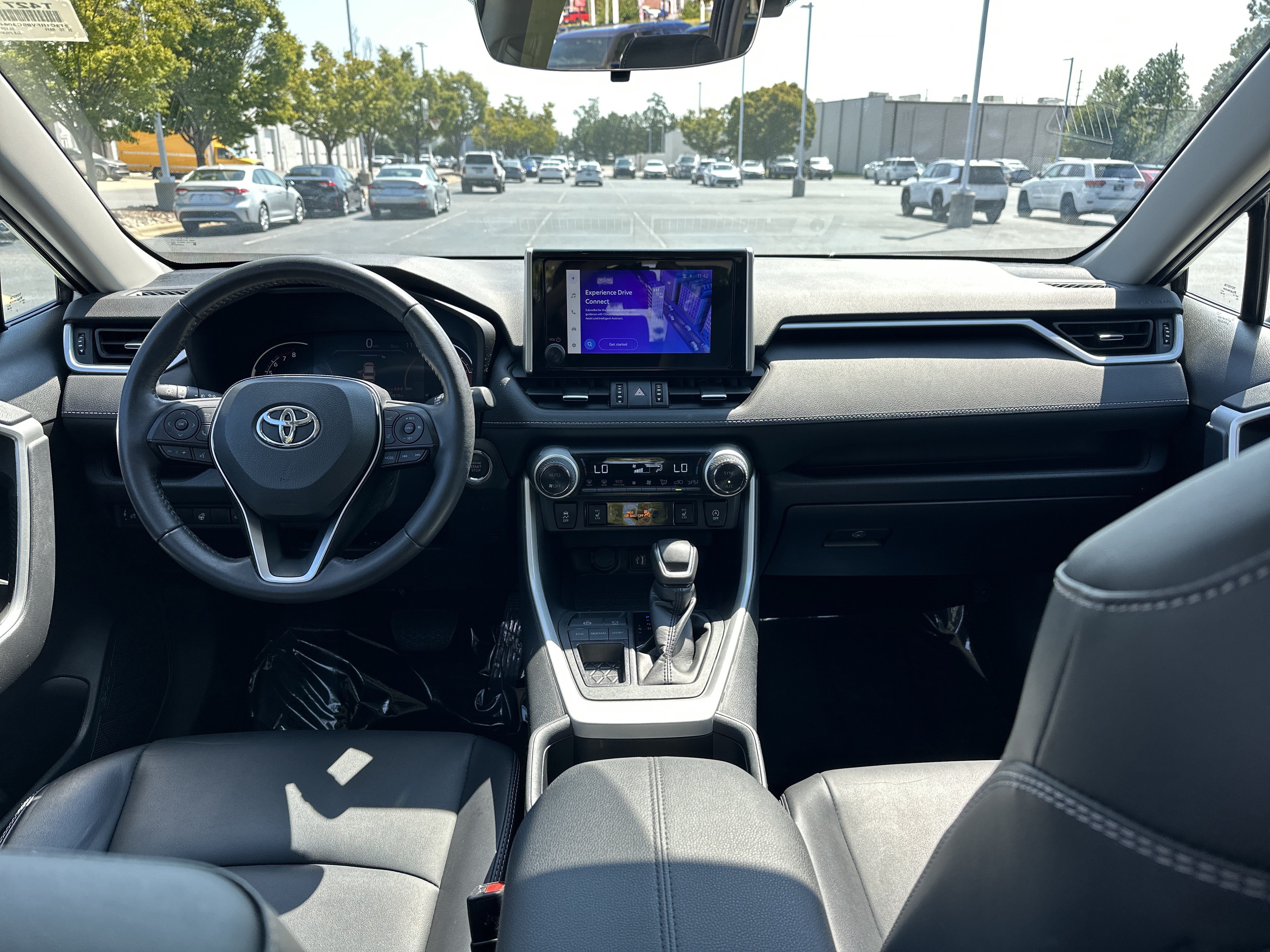 Used 2025 Toyota RAV4 XLE Premium w/ Weather Package FWD image 29