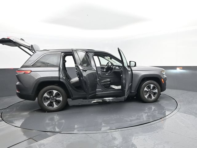 Used 2022 Jeep Grand Cherokee Limited 4xe AWD/4WD image 32