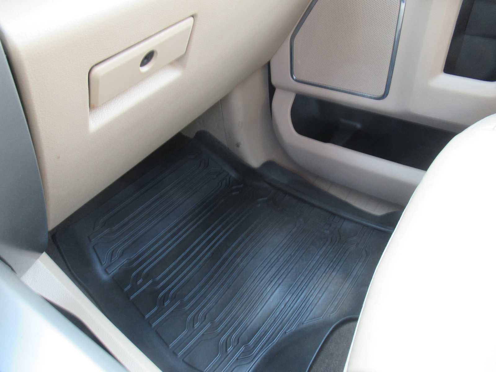 Used 2019 Ford F150 Lariat w/ Equipment Group 502A Luxury image 40