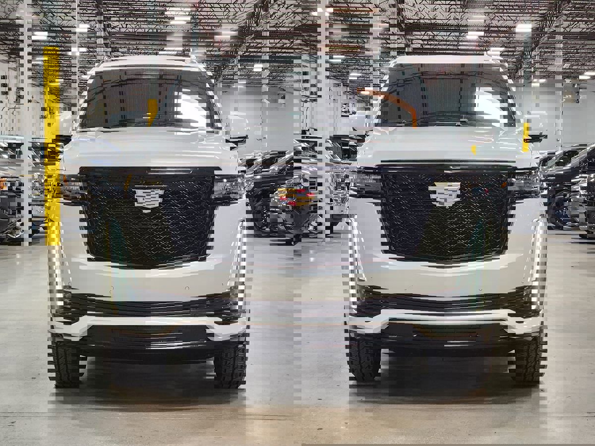 Used 2021 Cadillac Escalade ESV Sport image 2