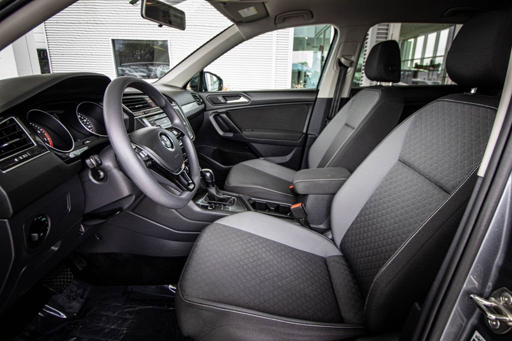Used 2021 Volkswagen Tiguan S image 21