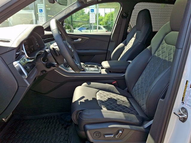 Certified 2026 Audi SQ7 Premium Plus AWD/4WD image 13