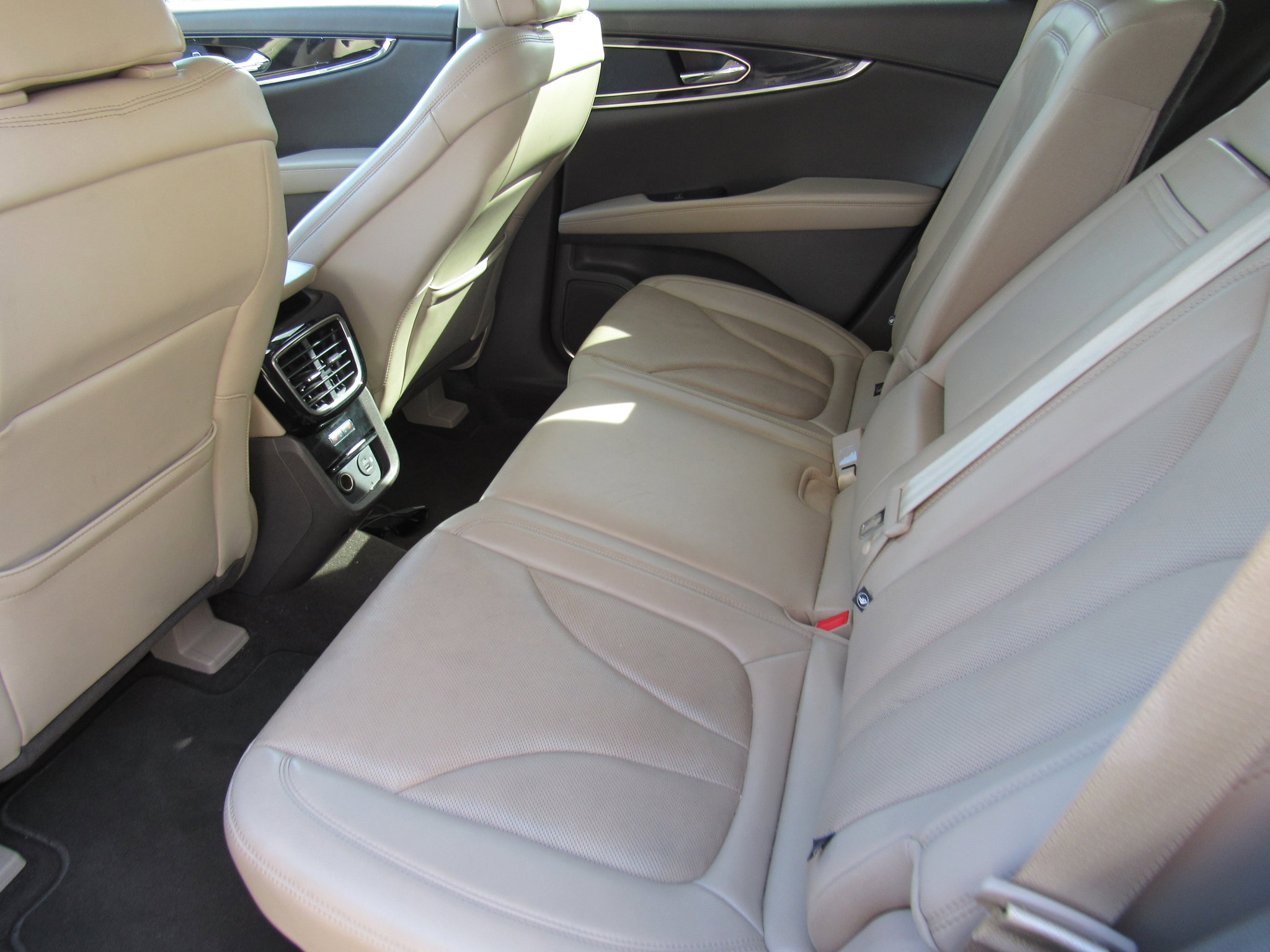 Certified 2022 Lincoln Nautilus Reserve image 9