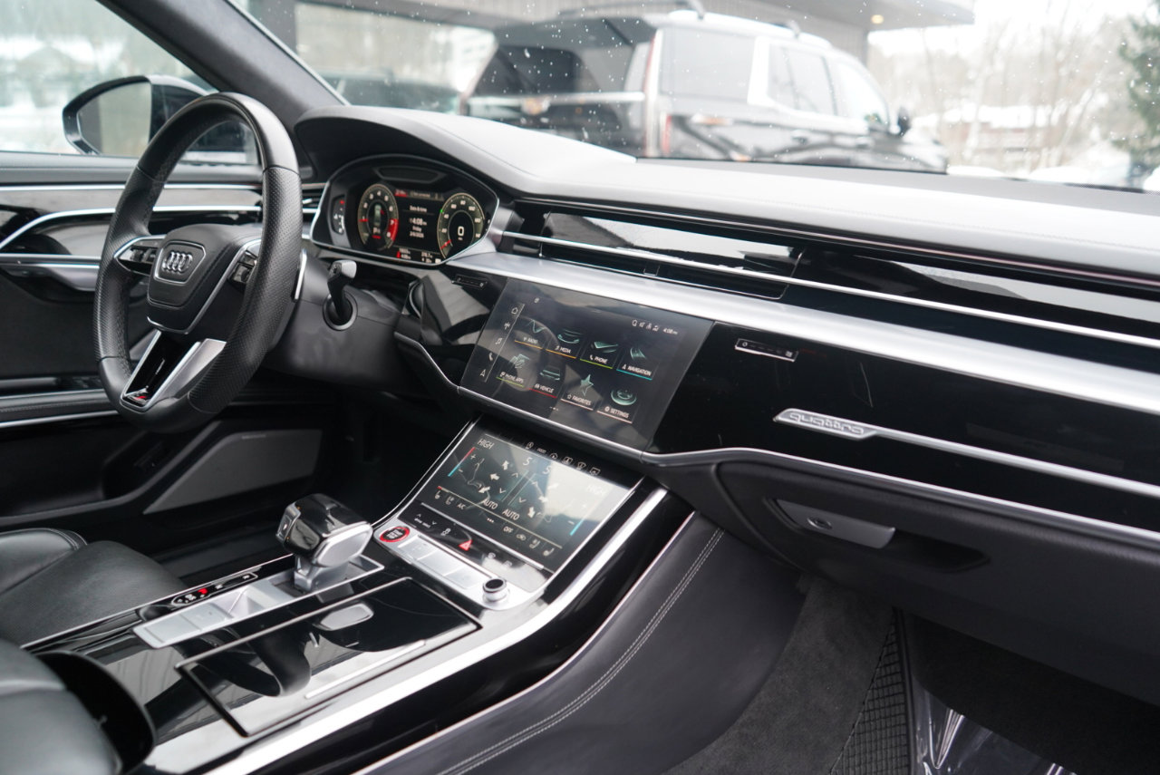 Used 2022 Audi S8 w/ S8 Comfort Plus Package image 62