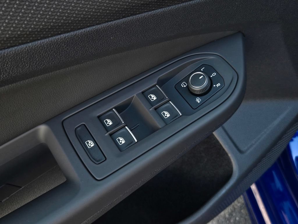 Used 2024 Volkswagen Golf R w/ MDO Package AWD/4WD image 13