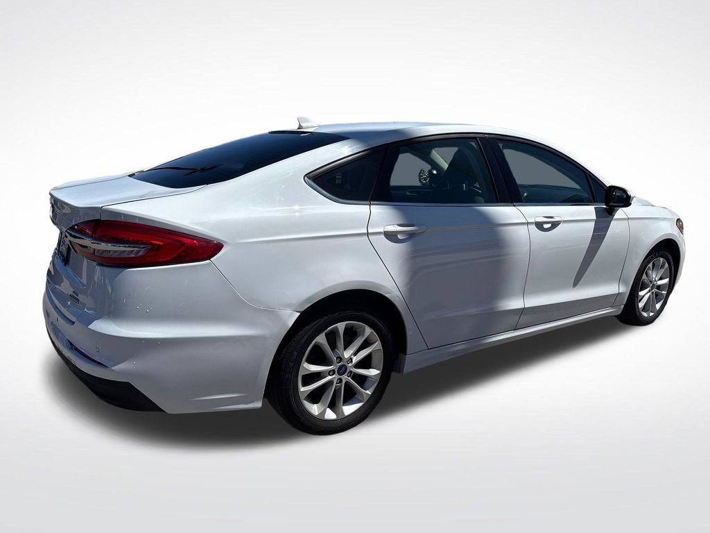 Used 2020 Ford Fusion SE FWD image 5