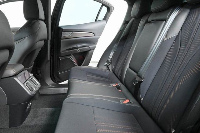 New 2025 Maserati Grecale Folgore image 16