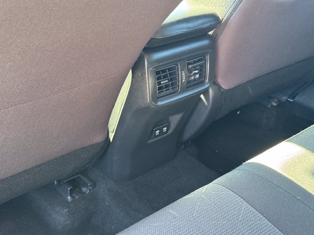 Used 2021 Toyota RAV4 XLE w/ Convenience Package AWD/4WD image 37