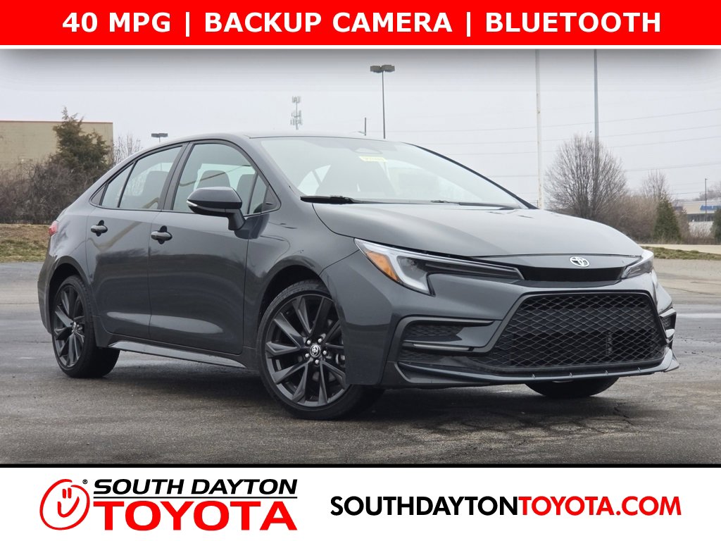 Used 2025 Toyota Corolla SE image 1