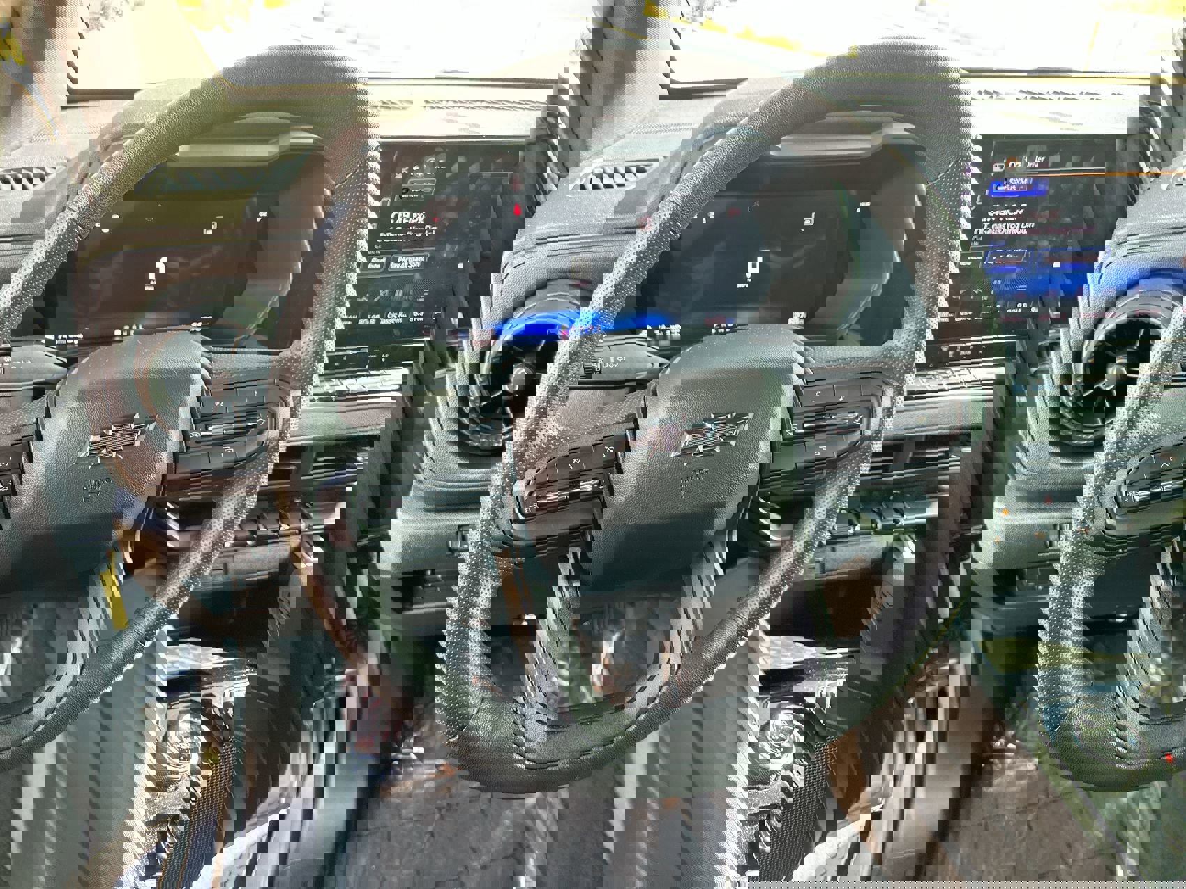 Certified 2024 Chevrolet Colorado Trail Boss w/ Technology Package image 14