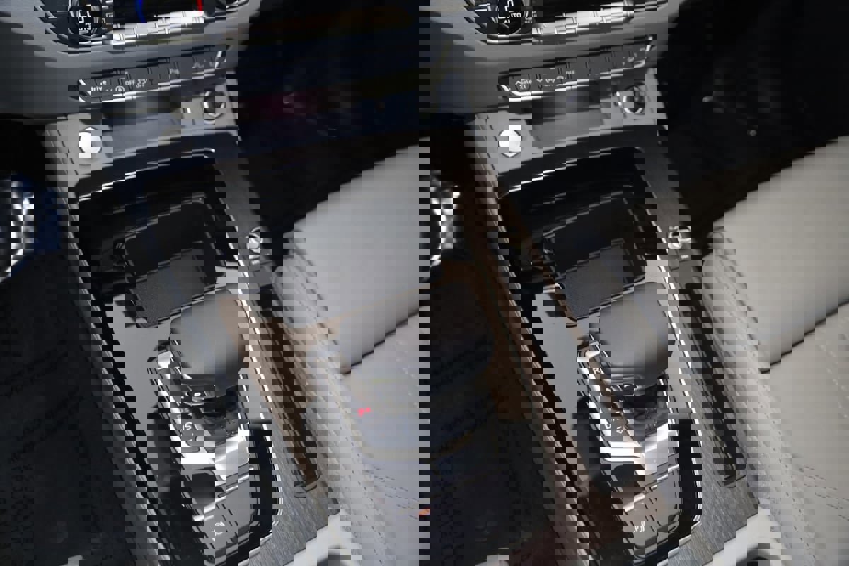 Used 2024 Audi Q5 2.0T Premium w/ Convenience Package image 27