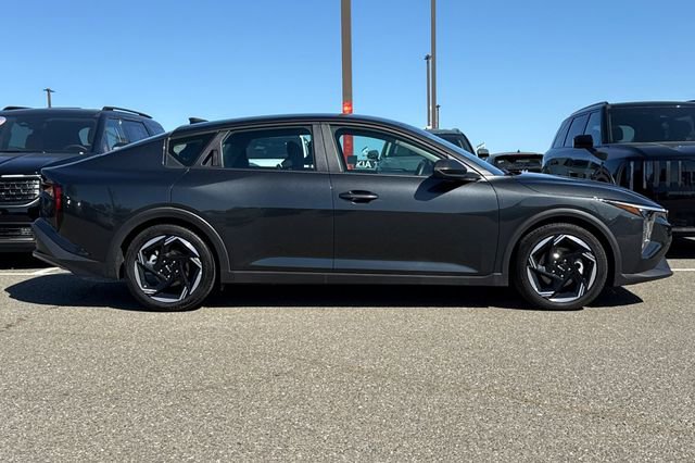 Certified 2025 Kia K4 EX FWD image 3