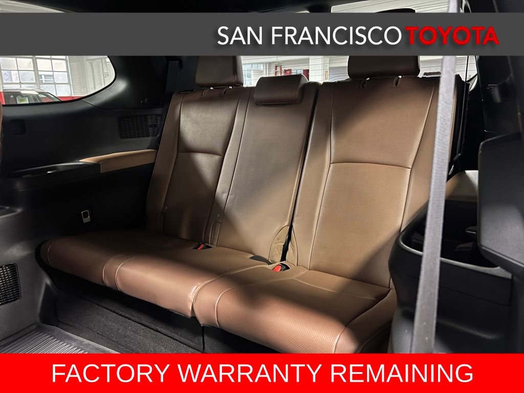 Used 2024 Toyota Grand Highlander AWD Hybrid image 18