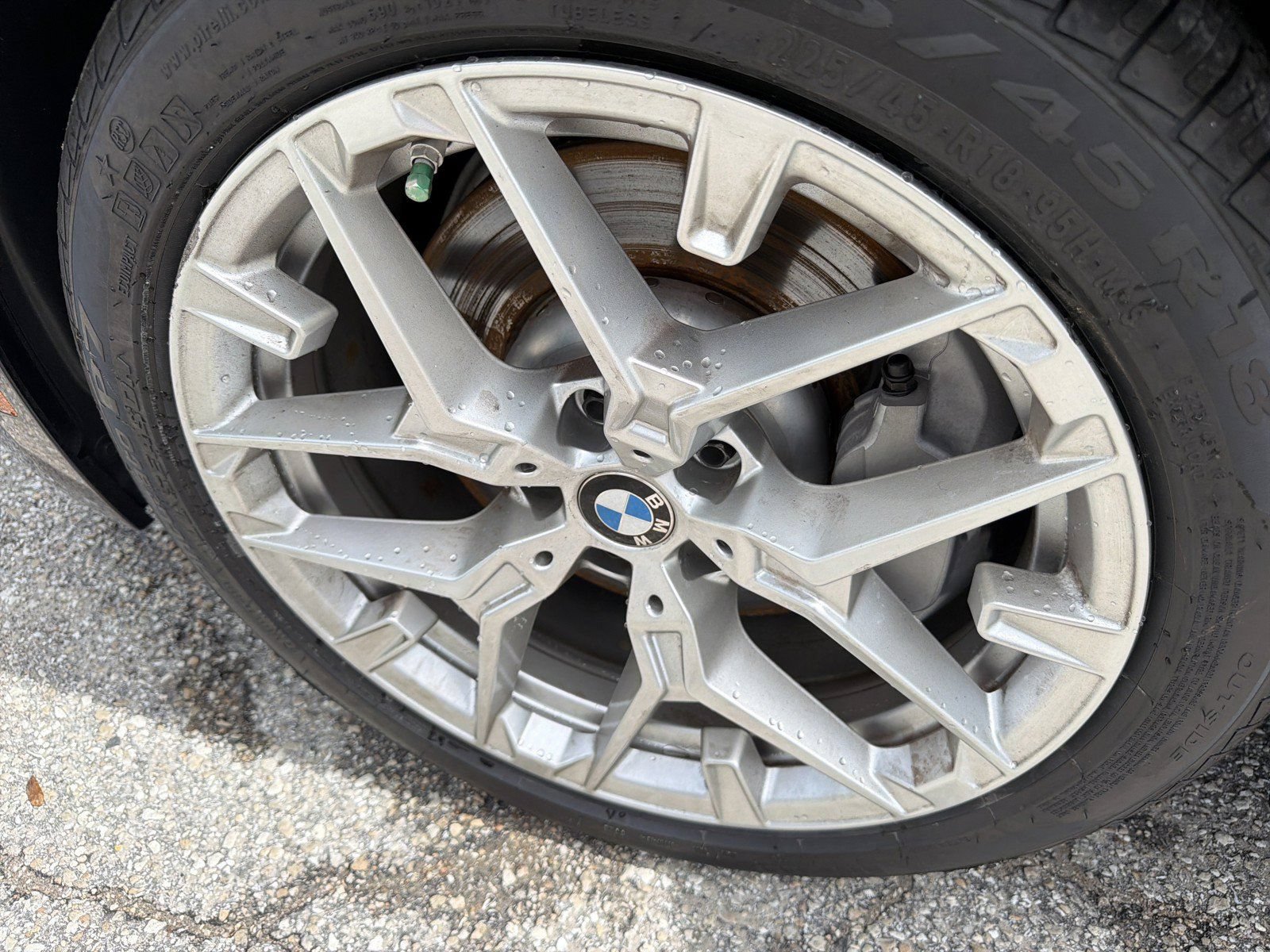 Certified 2025 BMW 330i Sedan w/ M Sport Package RWD image 10