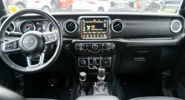 Used 2023 Jeep Wrangler Unlimited Sahara w/ Cold Weather Group AWD/4WD image 14