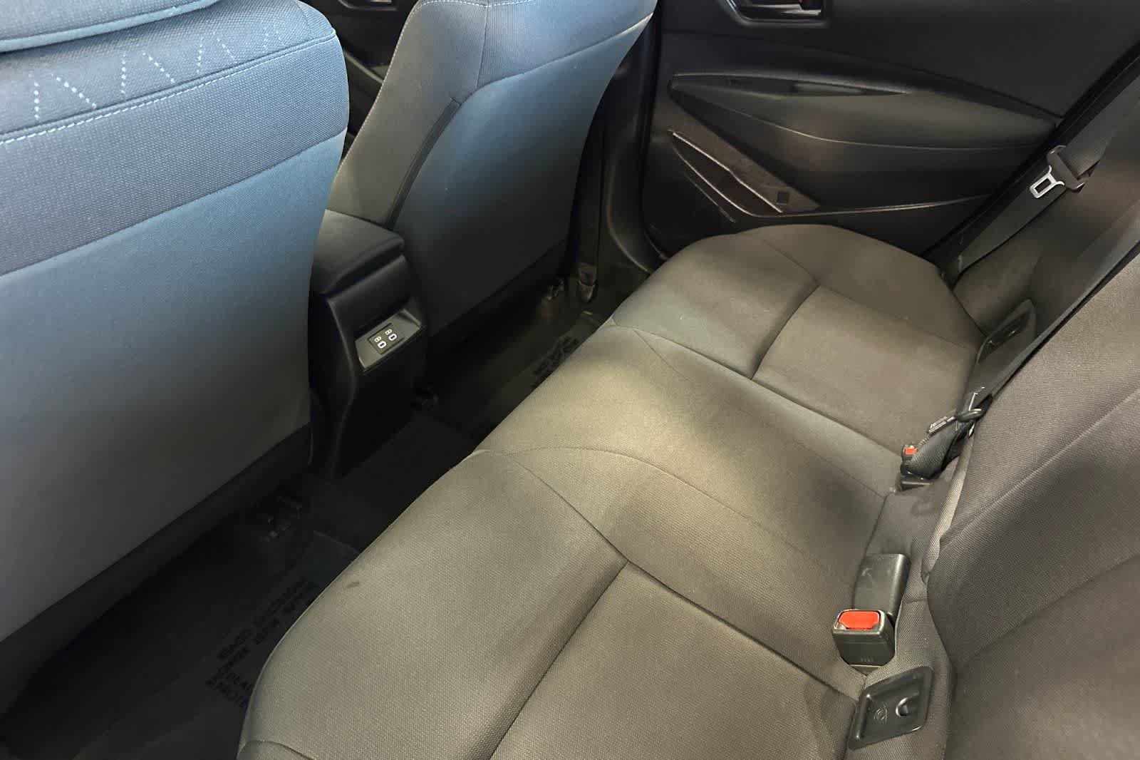 Used 2024 Toyota Corolla LE FWD image 5