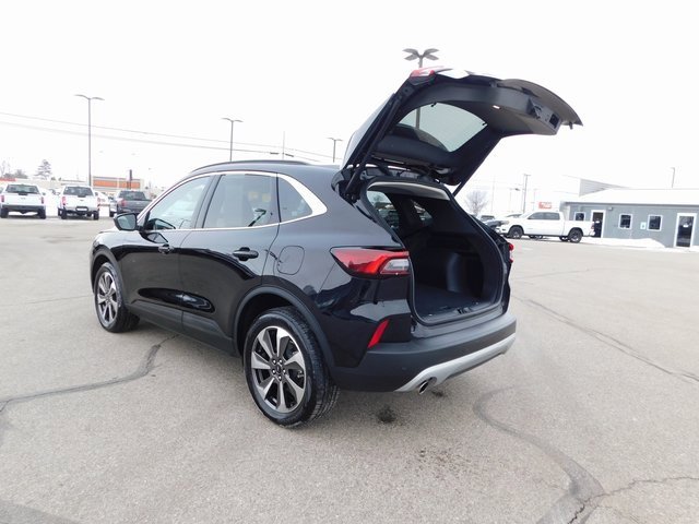 Used 2023 Ford Escape Platinum image 22