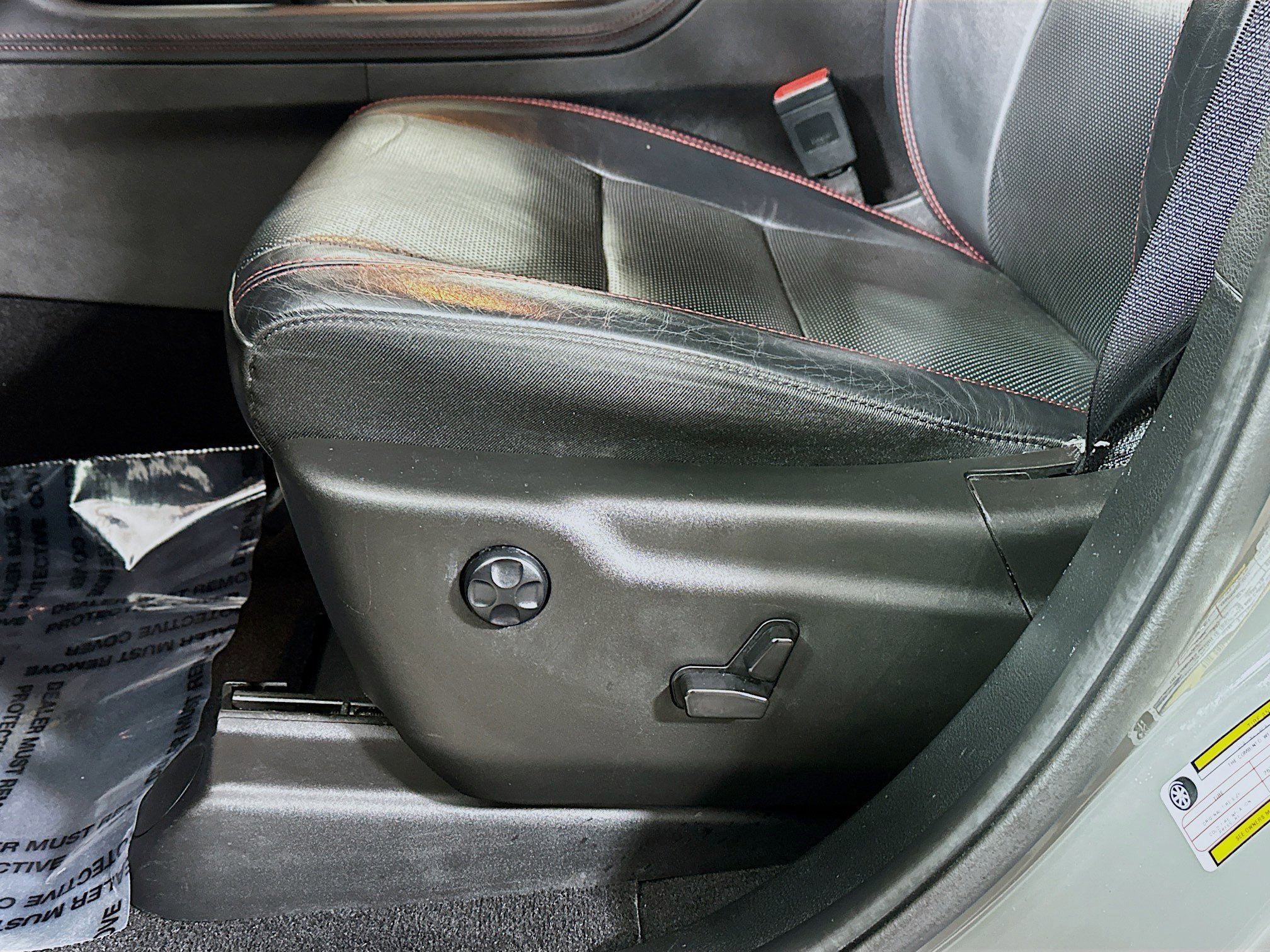 Used 2023 Dodge Durango GT image 19