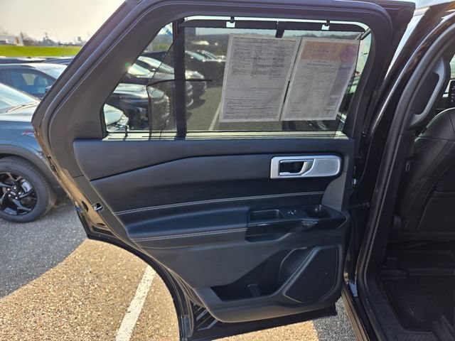 Used 2021 Ford Explorer ST w/ ST Street Pack AWD/4WD image 16