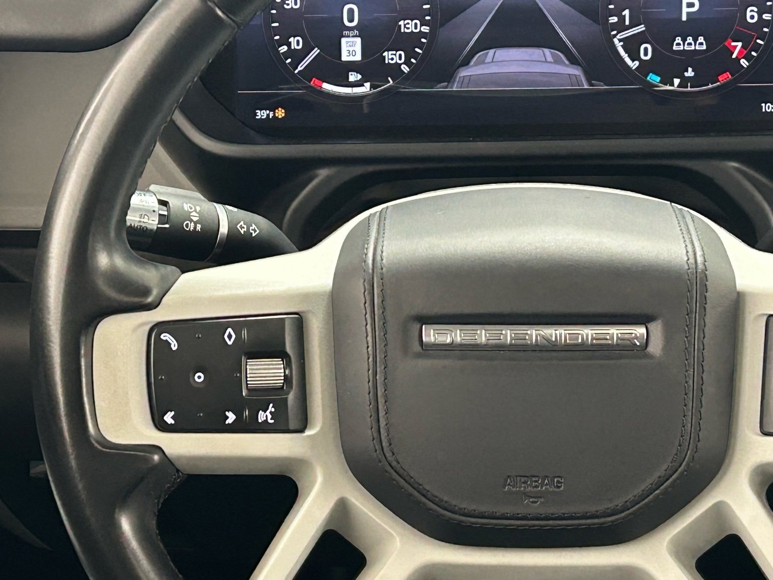 Used 2020 Land Rover Defender 110 HSE image 11