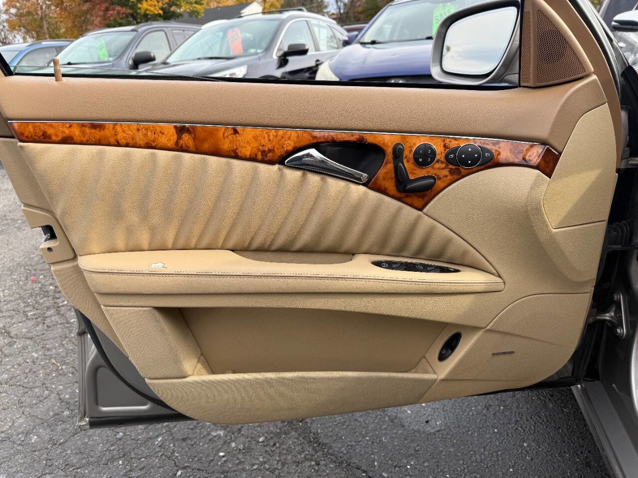 Used 2008 Mercedes-Benz E 320 BlueTEC Sedan image 16