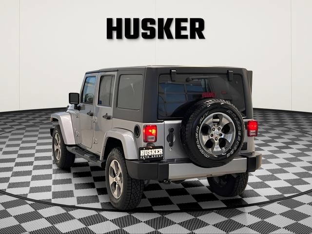 Used 2017 Jeep Wrangler Unlimited Sahara AWD/4WD image 5