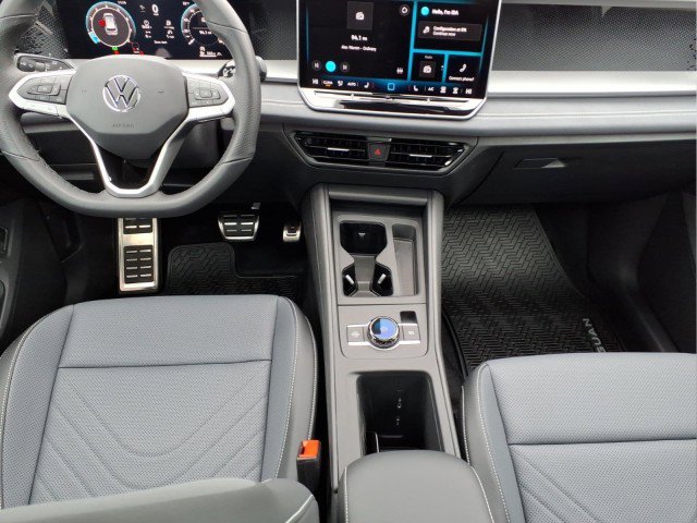 New 2026 Volkswagen Tiguan SE R-Line image 14