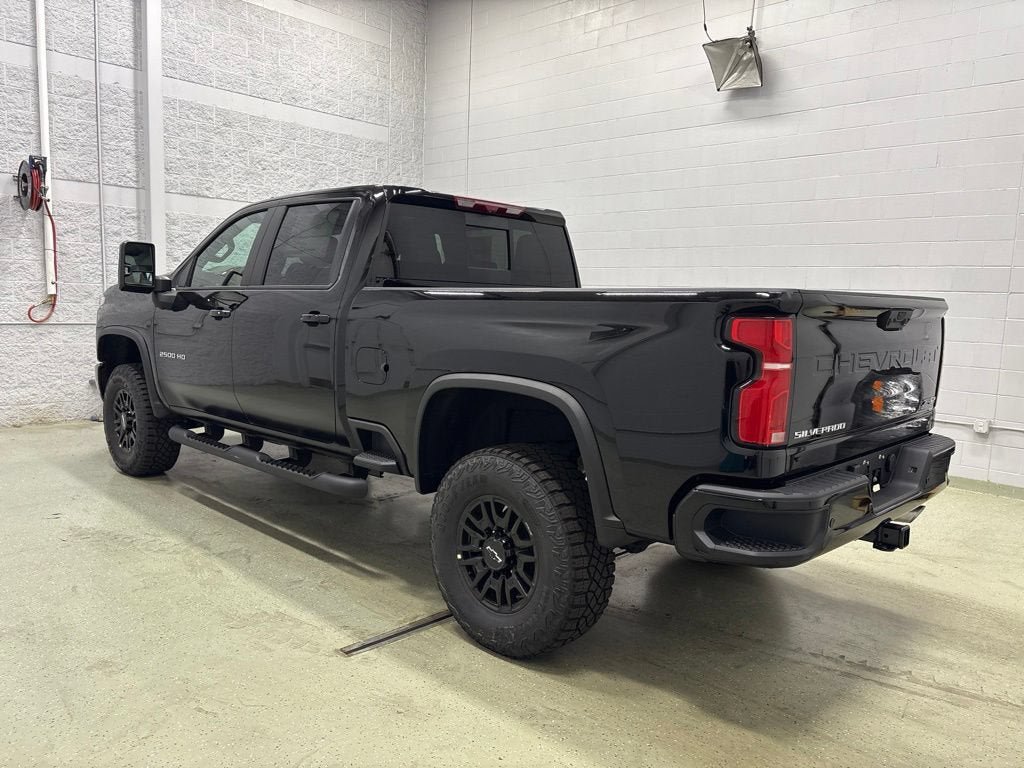 New 2026 Chevrolet Silverado 2500 ZR2 AWD/4WD image 7