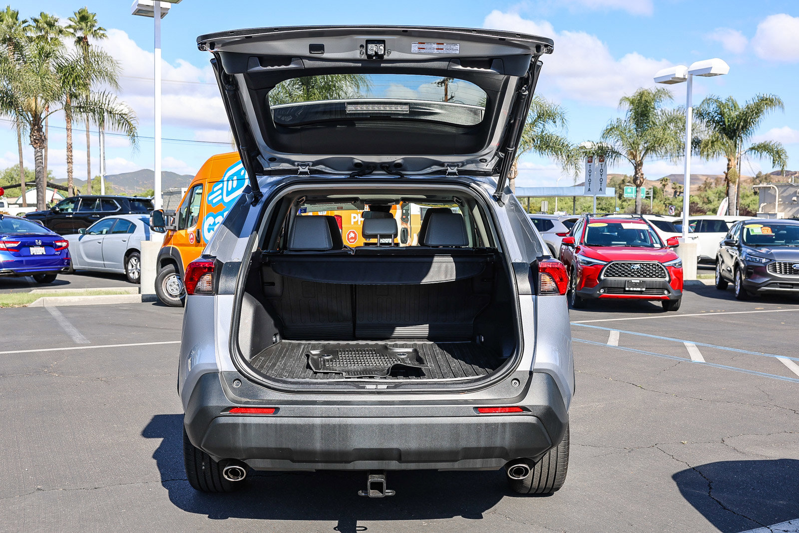 Used 2023 Toyota RAV4 XLE Premium FWD image 25