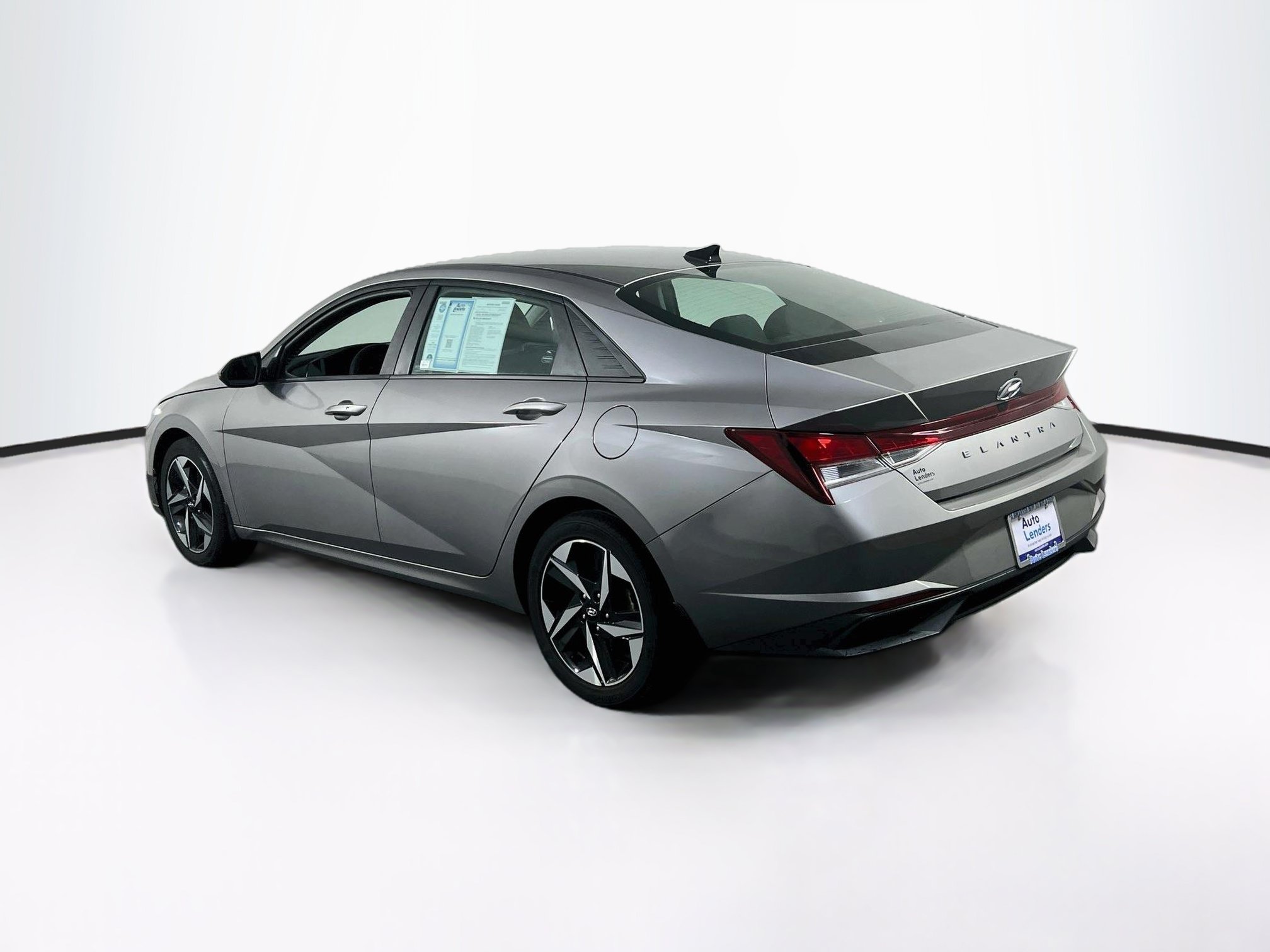 Used 2023 Hyundai Elantra SEL w/ Convenience Package FWD image 7
