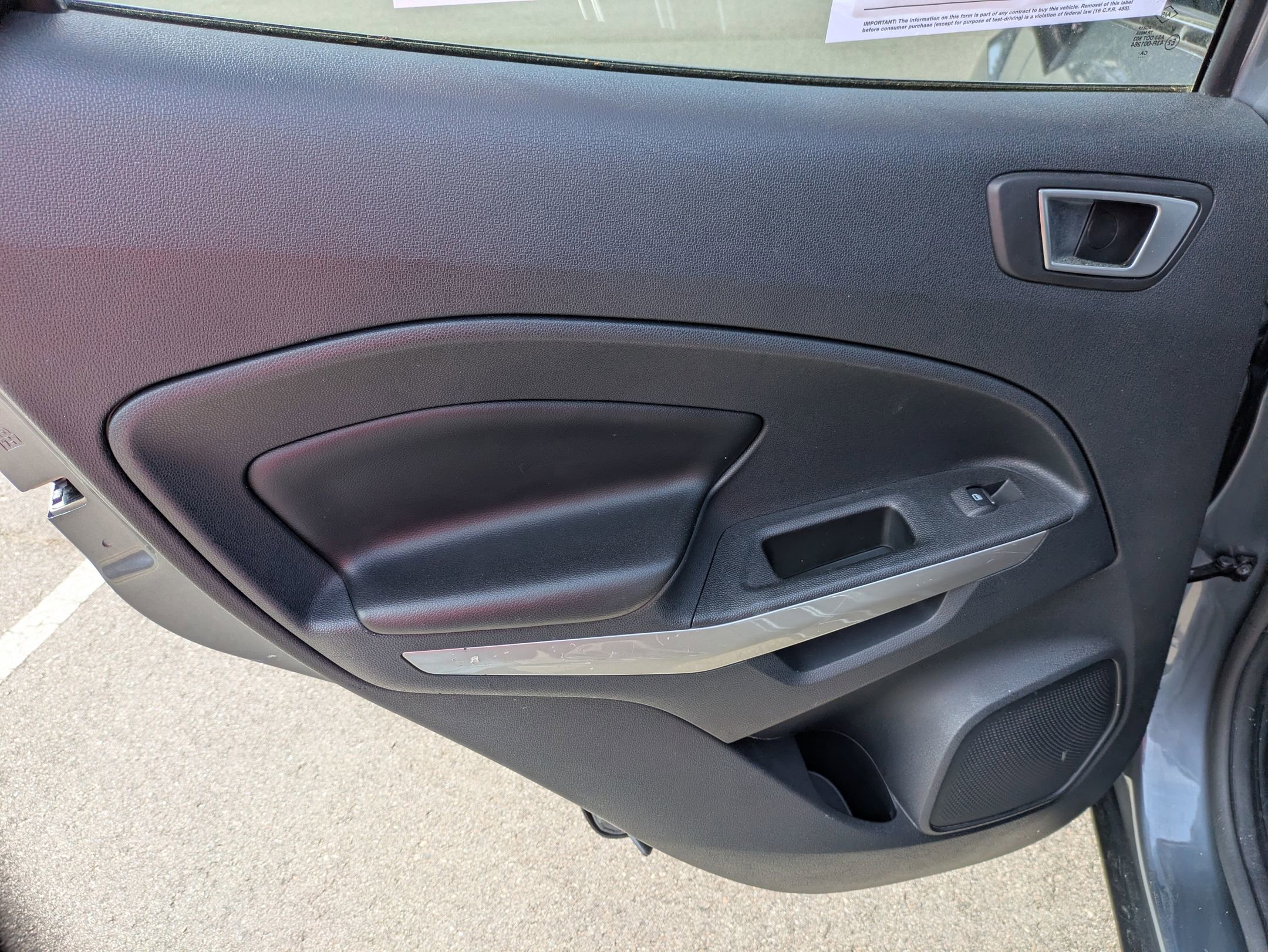 Used 2021 Ford EcoSport Titanium image 32