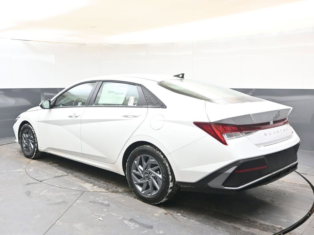 New 2026 Hyundai Elantra Blue image 3