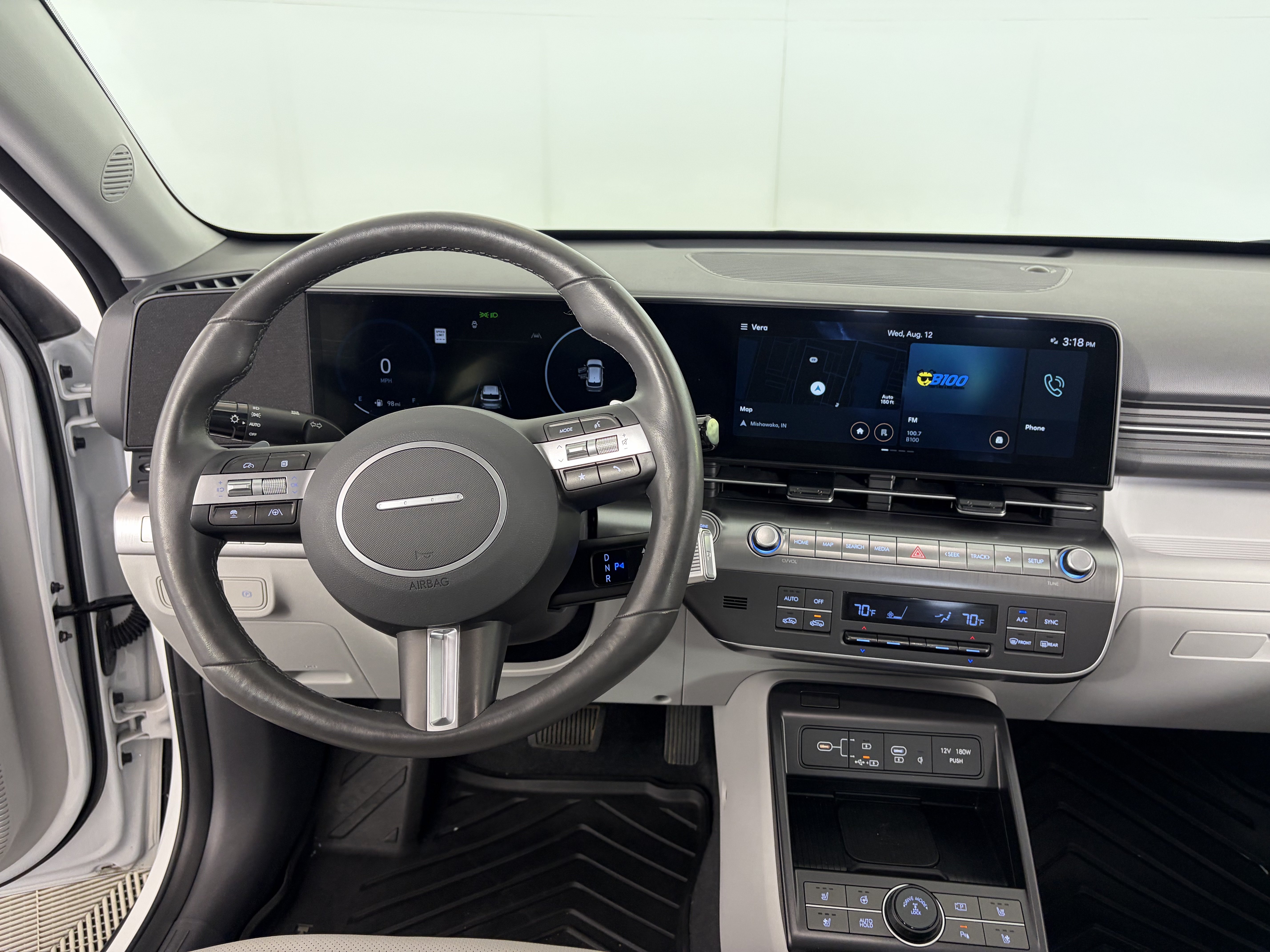 Used 2024 Hyundai Kona Limited AWD/4WD image 3