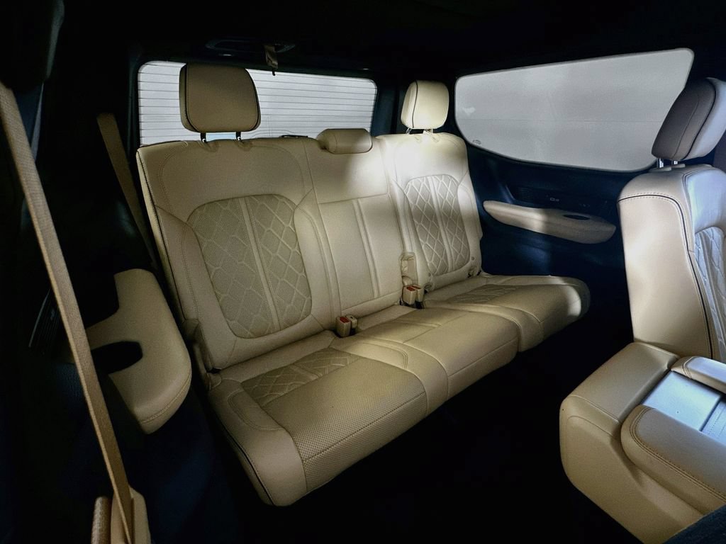 Used 2022 Jeep Grand Wagoneer Series III w/ Rear Seat Video Group 1 AWD/4WD image 14