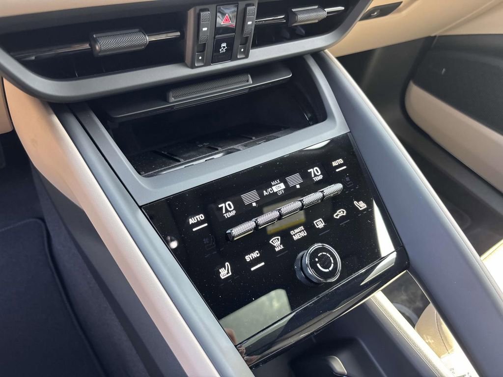 Used 2025 Porsche Macan Electric image 35