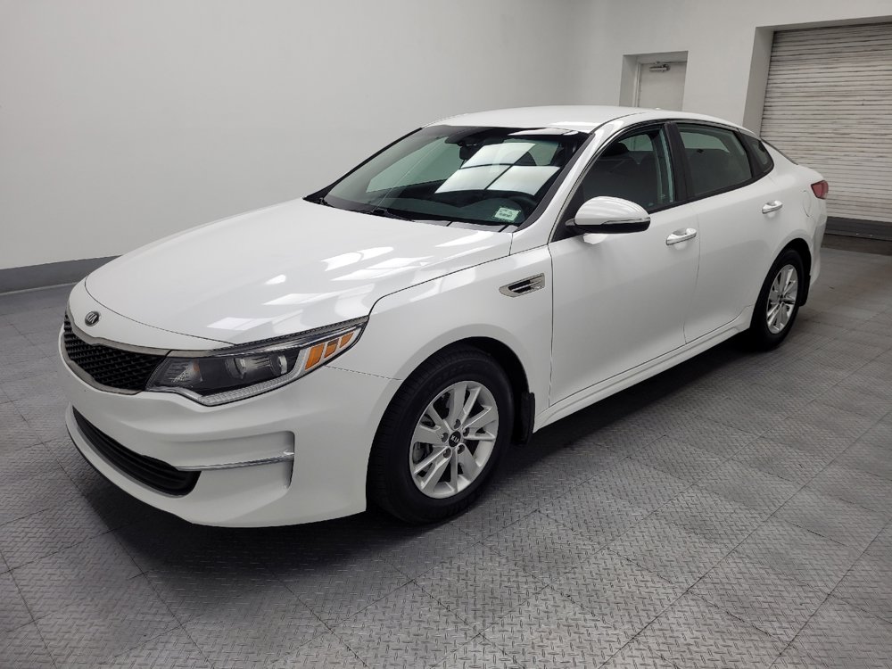 Used 2018 Kia Optima LX FWD image 2