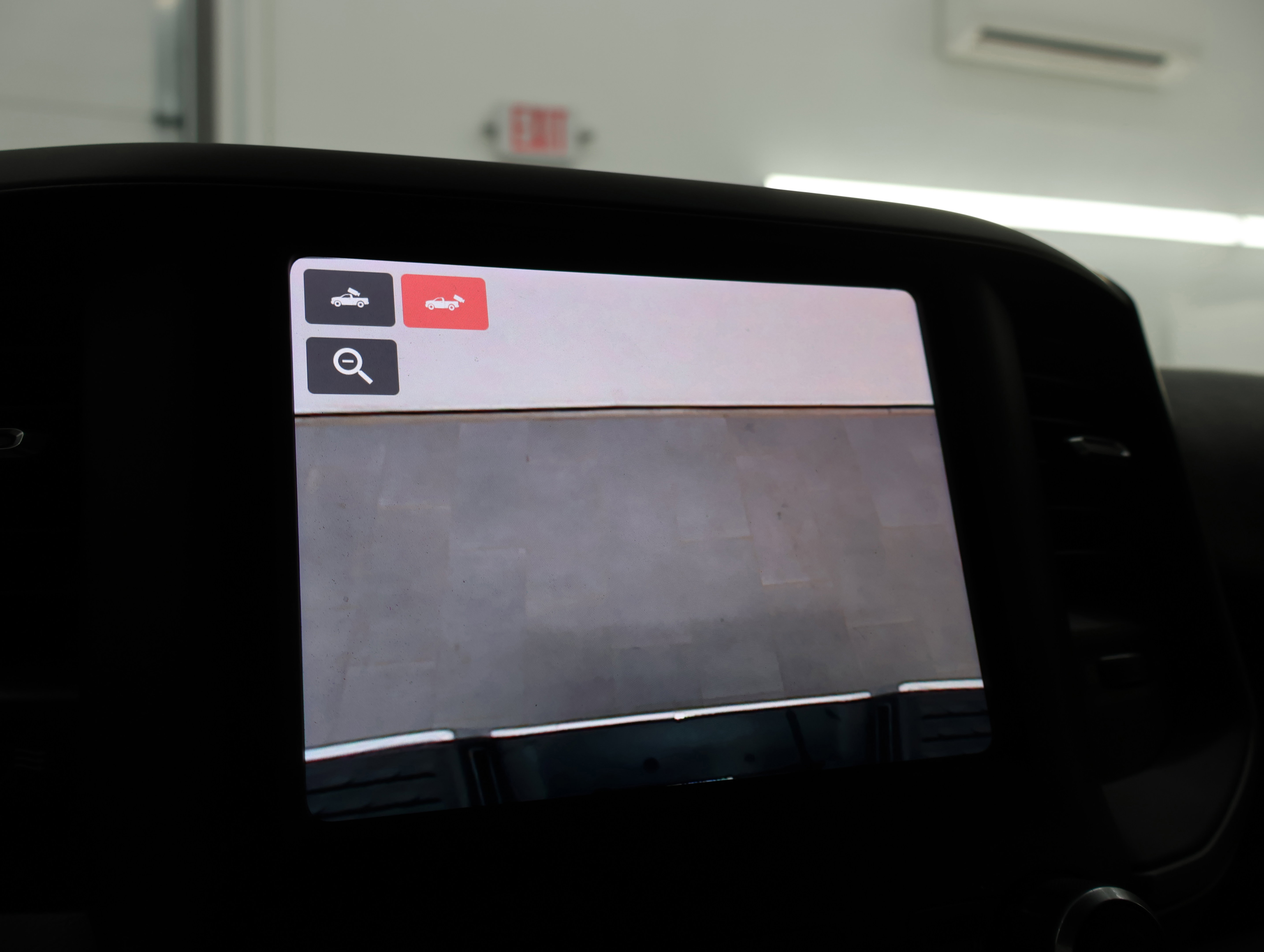 Used 2024 RAM 3500 Tradesman w/ Chrome Appearance Group image 18